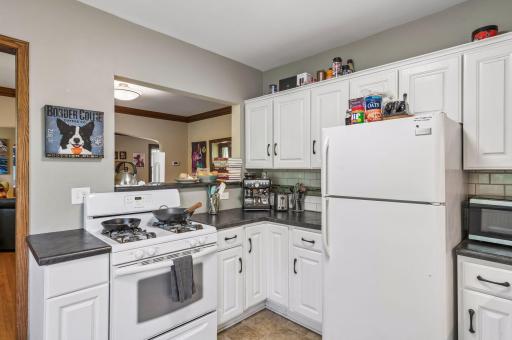 629 Lexington Parkway N, Saint Paul, MN 55104