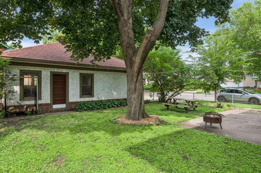 629 Lexington Parkway N, Saint Paul, MN 55104
