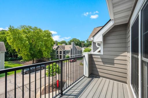 6155 Chasewood Parkway, 204, Minnetonka, MN 55343
