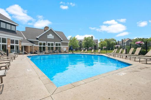6155 Chasewood Parkway, 204, Minnetonka, MN 55343