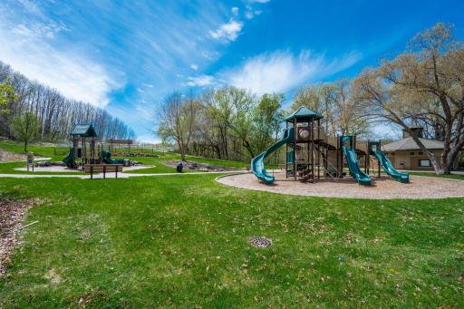 6155 Chasewood Parkway, 204, Minnetonka, MN 55343