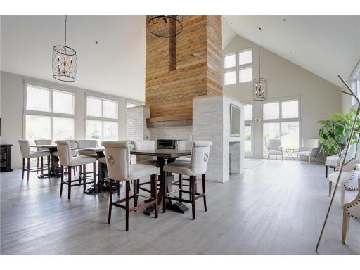 6155 Chasewood Parkway, 204, Minnetonka, MN 55343