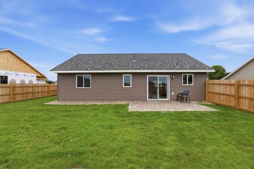 716 W 8th Street, Litchfield, MN 55355