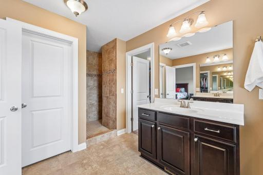 33-web-or-mls-3350 Malcom Ct SW-S2706-033.jpg