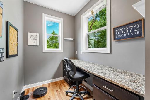49-web-or-mls-3350 Malcom Ct SW-S2706-049.jpg