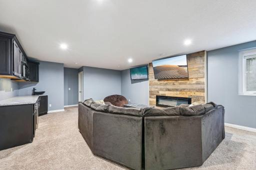 52-web-or-mls-3350 Malcom Ct SW-S2706-052.jpg