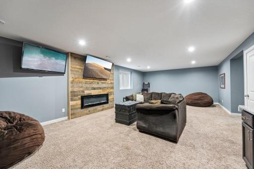 53-web-or-mls-3350 Malcom Ct SW-S2706-053.jpg