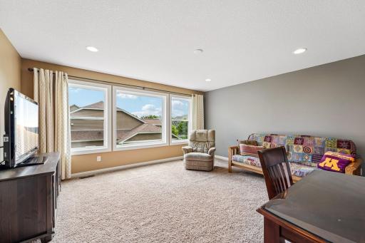 37-web-or-mls-3350 Malcom Ct SW-S2706-037.jpg