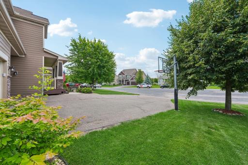 8-web-or-mls-3350 Malcom Ct SW-S2706-008.jpg