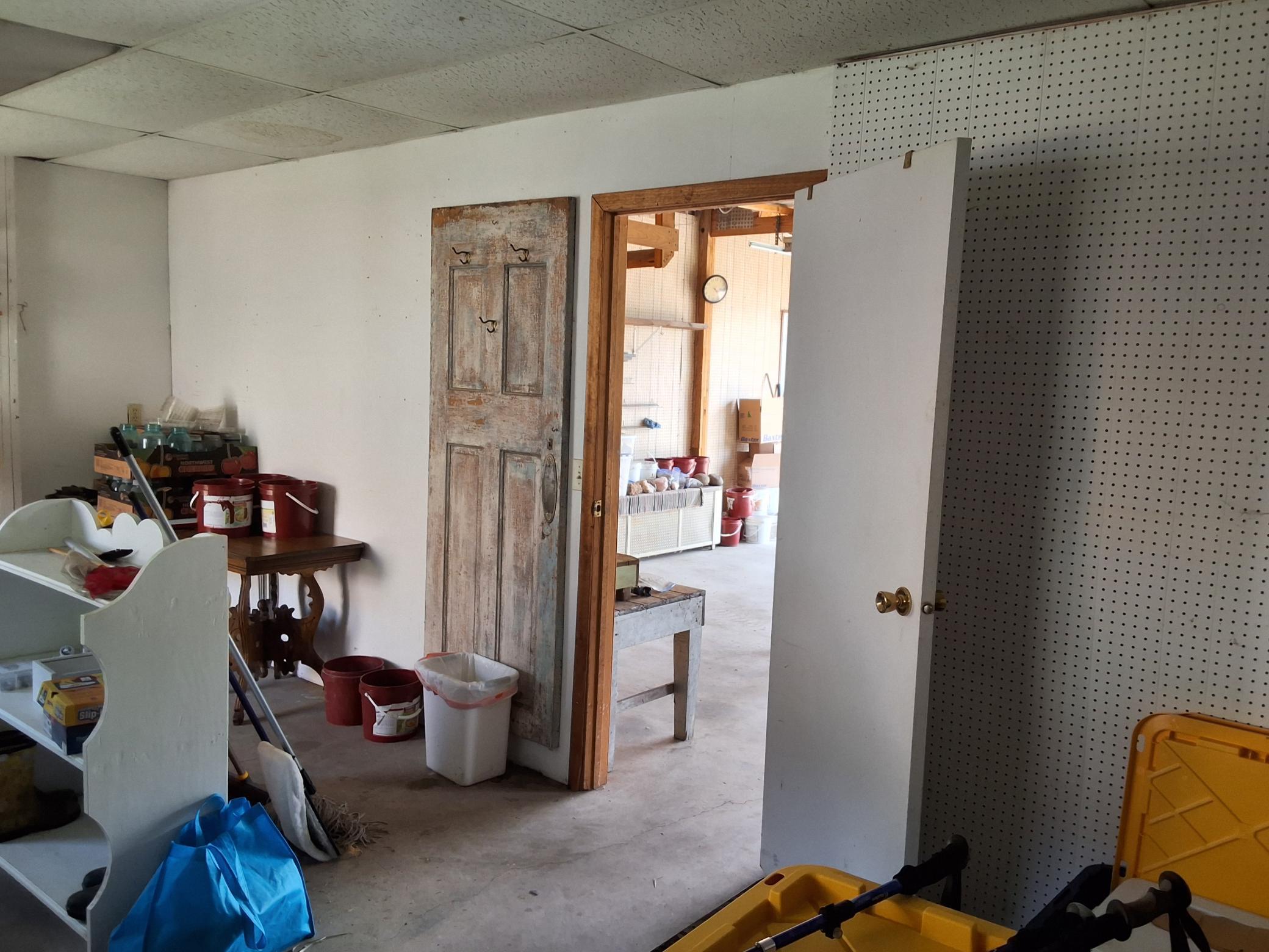 work area to garage