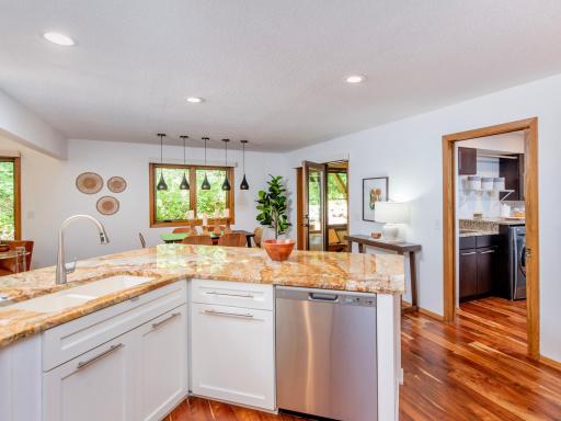 13900 Hill Ridge Drive, Hopkins, MN 55305