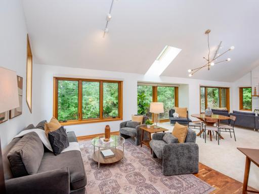 13900 Hill Ridge Drive, Hopkins, MN 55305