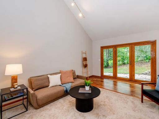 13900 Hill Ridge Drive, Hopkins, MN 55305