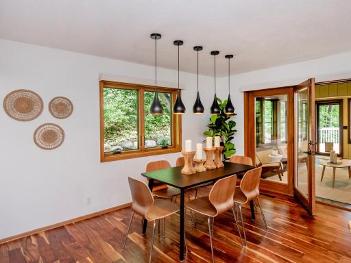 13900 Hill Ridge Drive, Hopkins, MN 55305