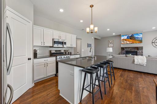 6870 102nd Street S, Cottage Grove, MN 55016