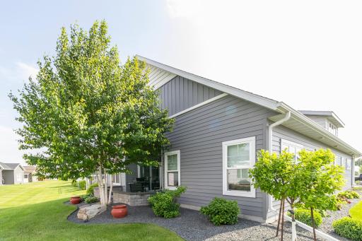 4897 Bluebell Loop S, Fargo, ND 58104
