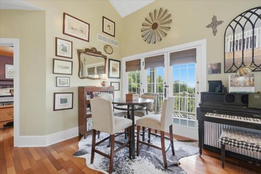 Informal dining space with views of the valley and Lake Pepin
