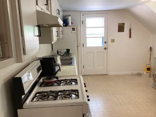 413 Hawthorne Street E, Albert Lea, MN 56007