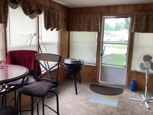 413 Hawthorne Street E, Albert Lea, MN 56007