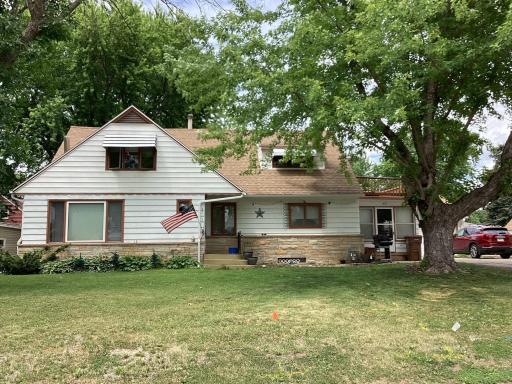 413 Hawthorne Street E, Albert Lea, MN 56007
