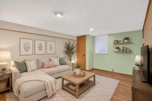 3083 Wilder Street N, Roseville, MN 55113