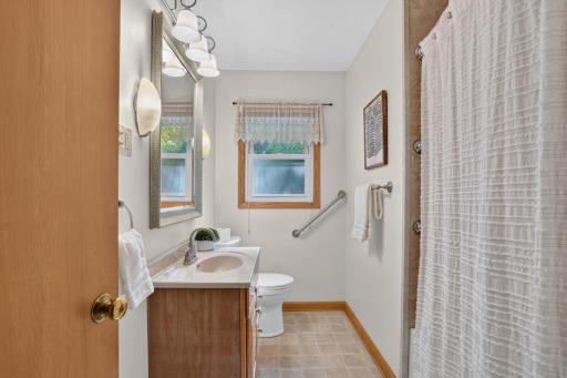 3083 Wilder Street N, Roseville, MN 55113
