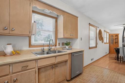 3083 Wilder Street N, Roseville, MN 55113