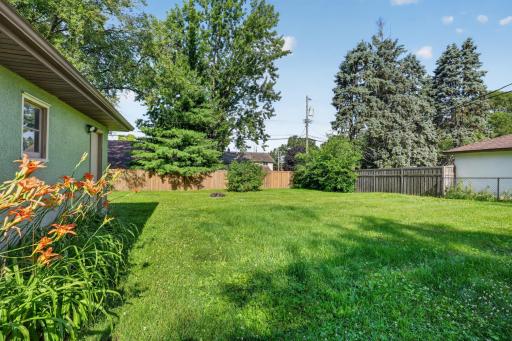 3083 Wilder Street N, Roseville, MN 55113