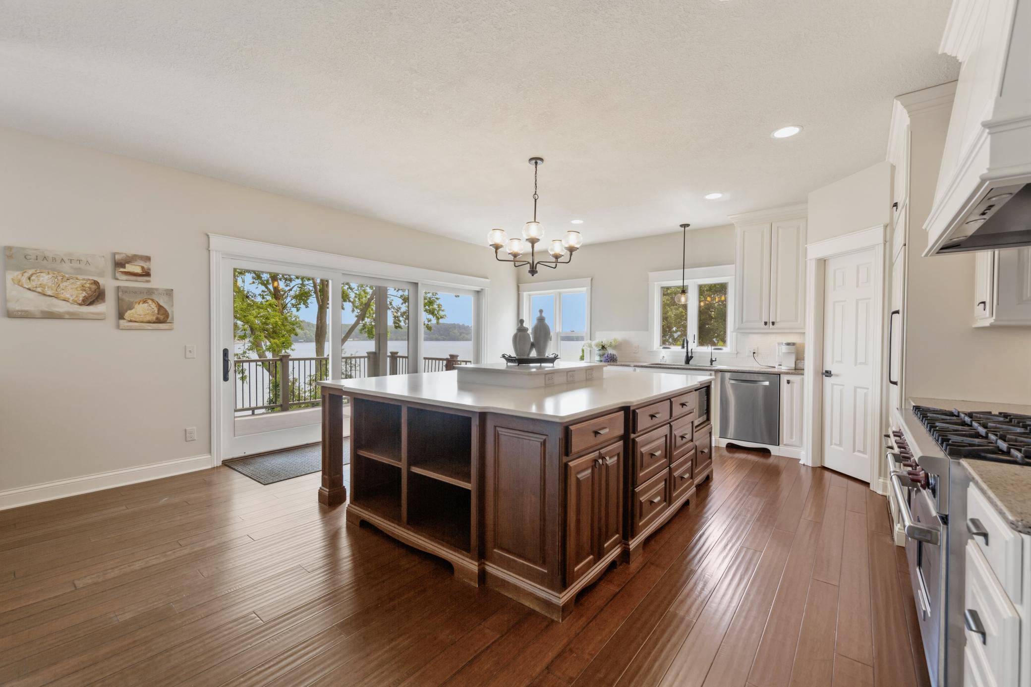 41 kitchen.jpg