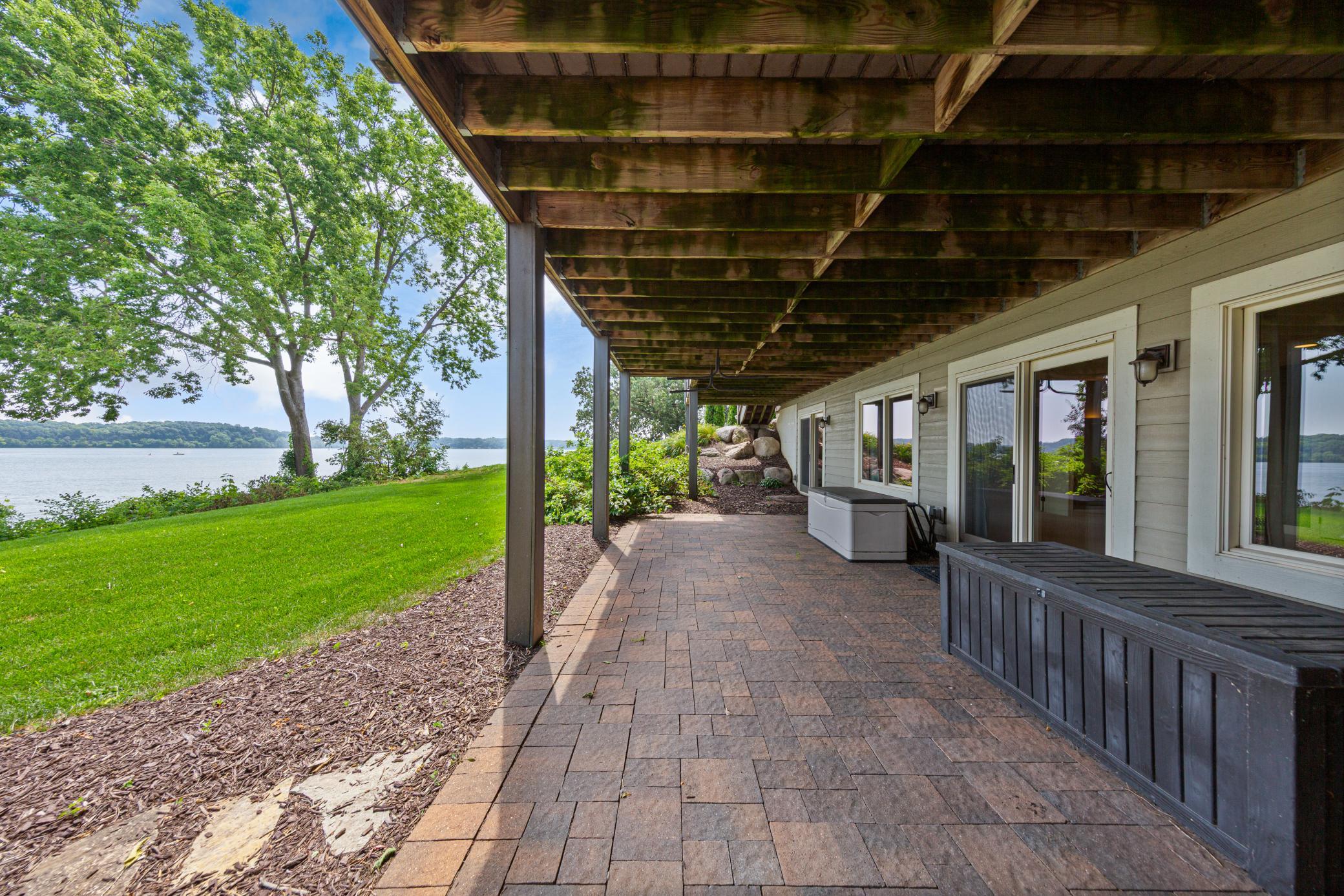 9 patio.jpg