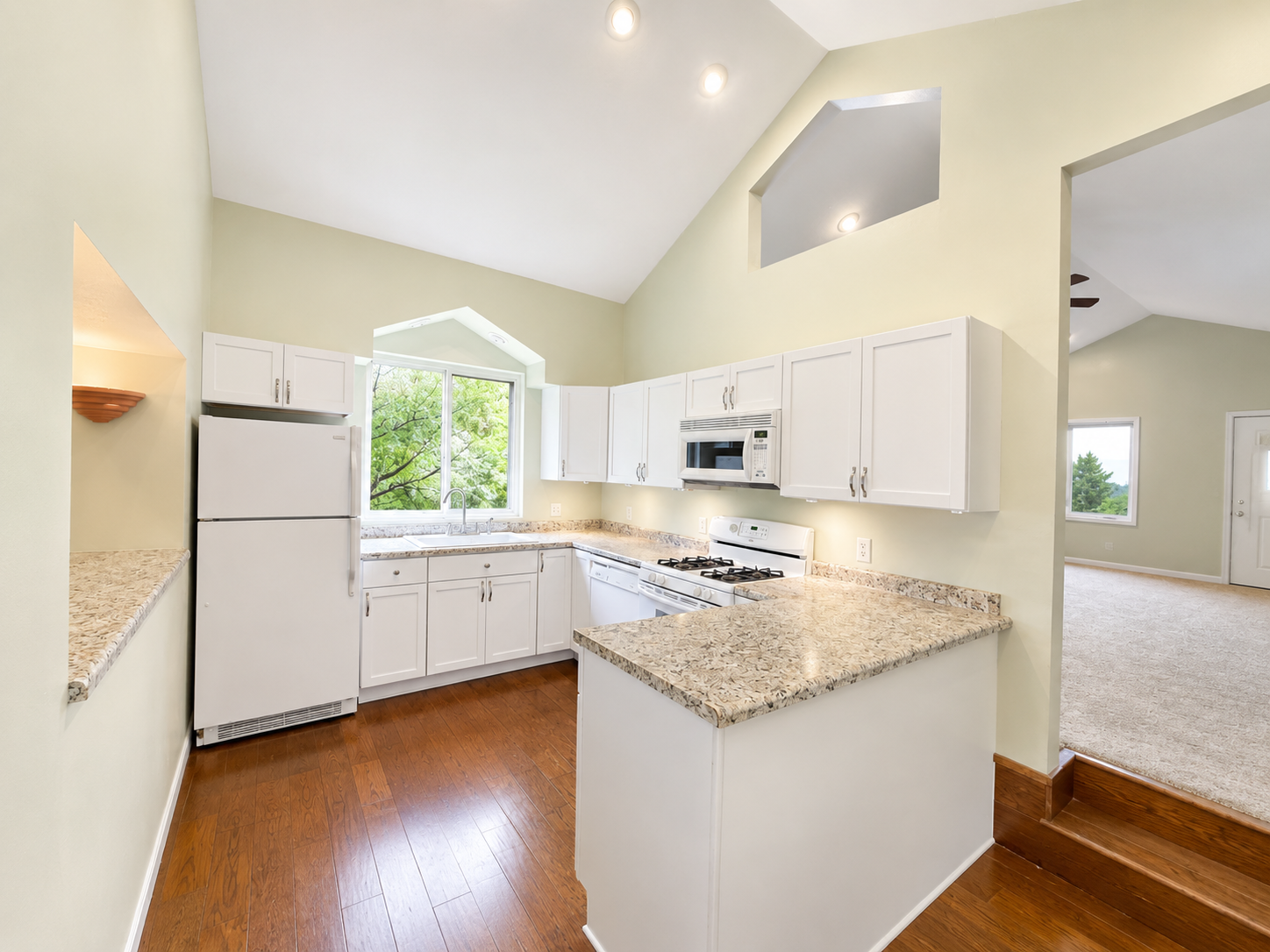 07 kitchen.PNG