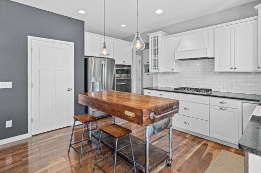 6554 102nd Avenue N, Minneapolis, MN 55445