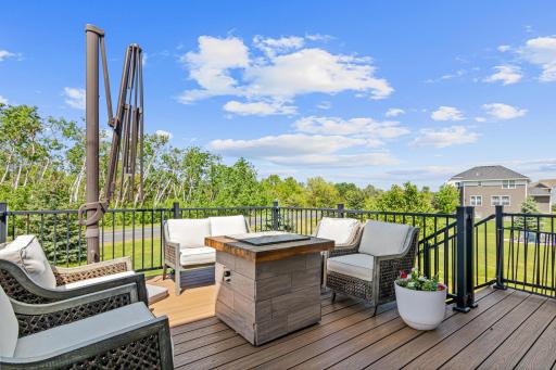 6554 102nd Avenue N, Minneapolis, MN 55445