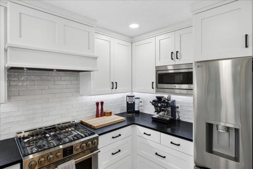 5336 Oxbow Place, Champlin, MN 55316