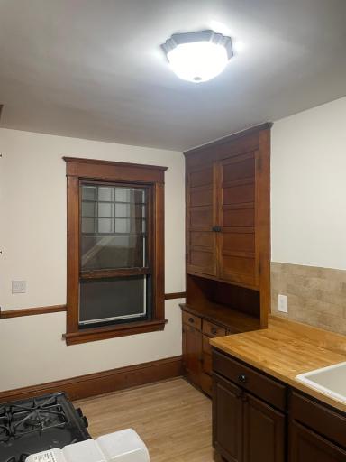 1689 Dayton Avenue, Saint Paul, MN 55104