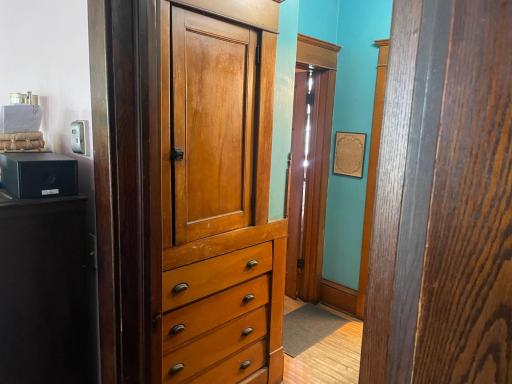 1689 Dayton Avenue, Saint Paul, MN 55104