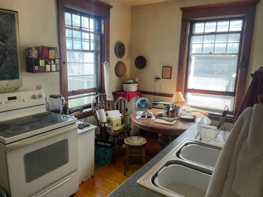 1689 Dayton Avenue, Saint Paul, MN 55104