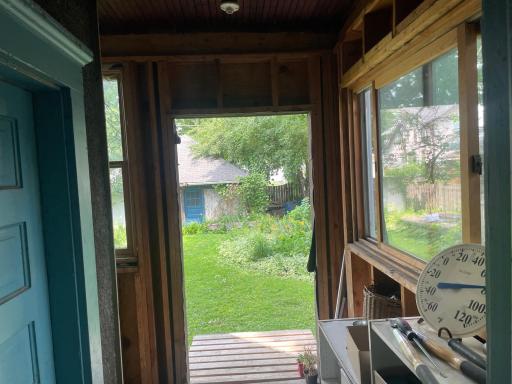 1689 Dayton Avenue, Saint Paul, MN 55104