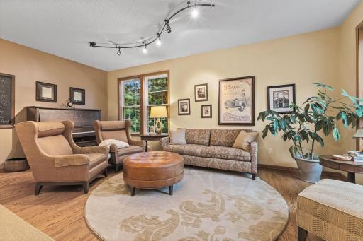 14290 Flora Way, Saint Paul, MN 55124