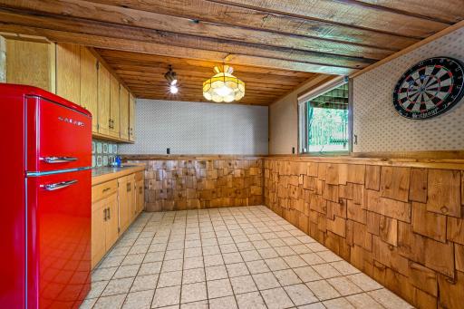 What a fun wetbar area, complete with sink.