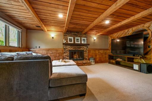 15008 Oakland Avenue, Burnsville, MN 55306