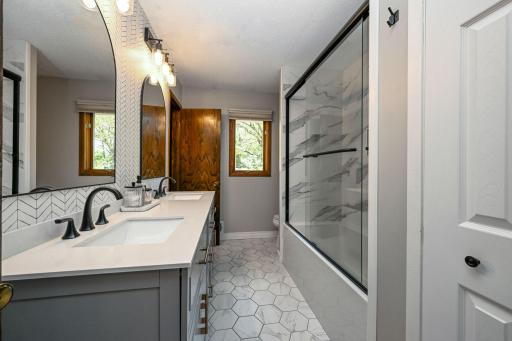 Custom Kholer bath newly installed. Dual sinks new tub/shower and more!