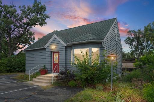 721 E River Road, Anoka, MN 55303