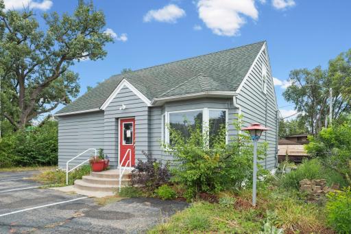 721 E River Road, Anoka, MN 55303