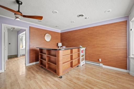 721 E River Road, Anoka, MN 55303