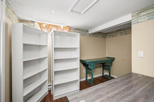 721 E River Road, Anoka, MN 55303