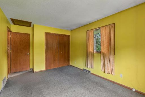 2390 50th Street E, Inver Grove Heights, MN 55076