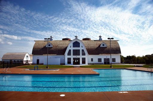 Spirit of Brandjten Farm welcomes you home! One of two neighborhood pools! Hurry-pools don't close until Labor Day!