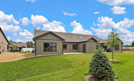 1043 Legend Lane, River Falls, WI 54022
