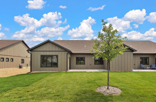 1043 Legend Lane, River Falls, WI 54022